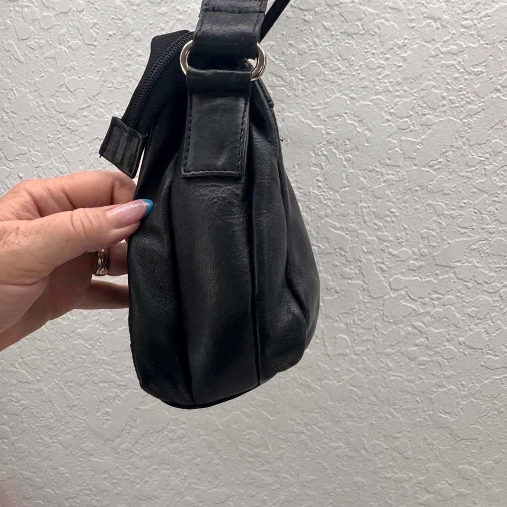Great American Leather Works Black Leather Crossbody Organizer Bag Silver Ring